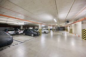 Bright Apartment Walońska 19 by Renters