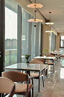 Blue City Fenghe Resort Hotel