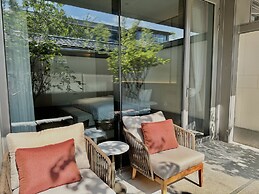 Blue City Fenghe Resort Hotel