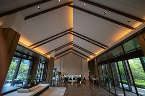 Blue City Fenghe Resort Hotel