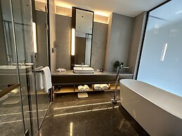 Blue City Fenghe Resort Hotel