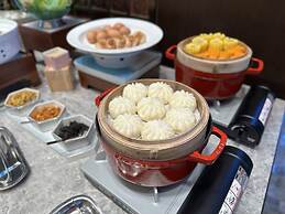 Blue City Fenghe Resort Hotel