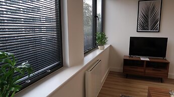 Cosy Apartment in Old Trafford With Parking Space