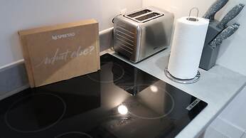 Cosy Apartment in Old Trafford With Parking Space