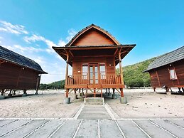 Azana Essence Villa Tabitha Lombok