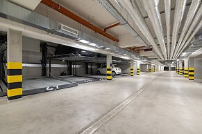 Lux Krakow Apartment by Renters Prestige