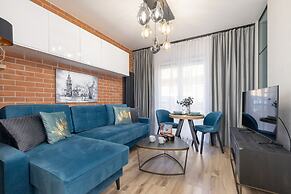 Lux Krakow Apartment by Renters Prestige