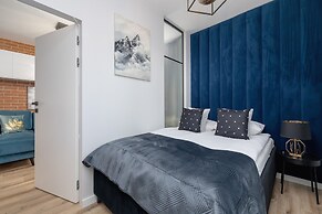 Lux Krakow Apartment by Renters Prestige