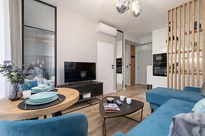 Lux Krakow Apartment by Renters Prestige