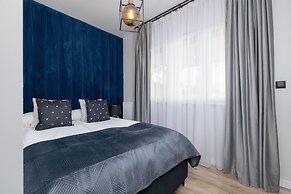 Lux Krakow Apartment by Renters Prestige