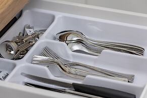 Lux Krakow Apartment by Renters Prestige