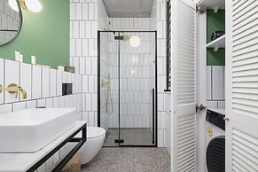 Brick House Apartment Cracow by Renters