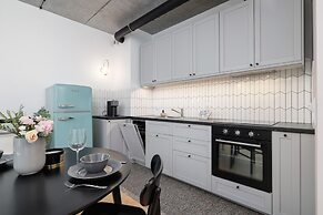 Brick House Apartment Cracow by Renters