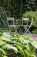 Brick House Apartment Cracow by Renters