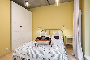Brick House Apartment Cracow by Renters