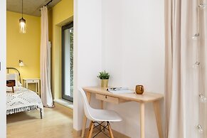 Brick House Apartment Cracow by Renters