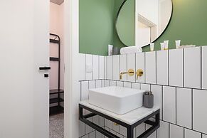 Brick House Apartment Cracow by Renters