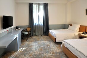 Castor & Pollux Hotel