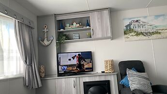 Immaculate 2-bed Caravan in Clacton-on-sea