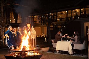 Radisson Collection Hotel & Spa, Riverfront Srinagar
