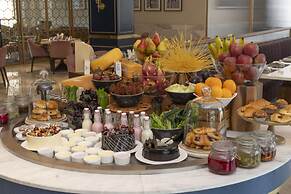 Radisson Collection Hotel & Spa, Riverfront Srinagar