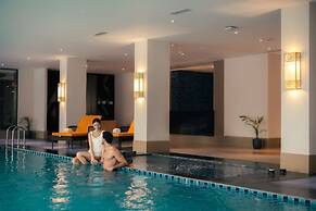 Radisson Collection Hotel & Spa, Riverfront Srinagar