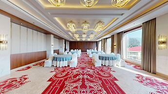 Radisson Collection Hotel & Spa, Riverfront Srinagar