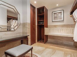 Radisson Collection Hotel & Spa, Riverfront Srinagar