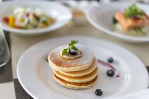 Radisson Collection Hotel & Spa, Riverfront Srinagar