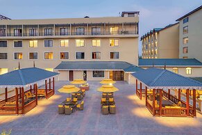 Radisson Collection Hotel & Spa, Riverfront Srinagar