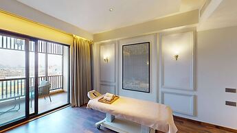 Radisson Collection Hotel & Spa, Riverfront Srinagar