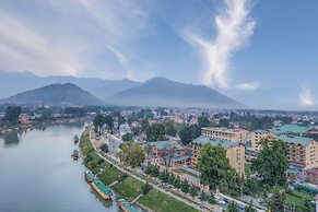 Radisson Collection Hotel & Spa, Riverfront Srinagar