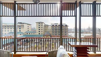 Radisson Collection Hotel & Spa, Riverfront Srinagar