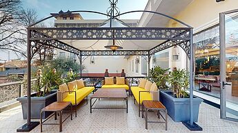 Radisson Collection Hotel & Spa, Riverfront Srinagar