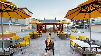 Radisson Collection Hotel & Spa, Riverfront Srinagar