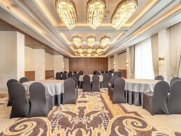 Radisson Collection Hotel & Spa, Riverfront Srinagar