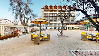 Radisson Collection Hotel & Spa, Riverfront Srinagar