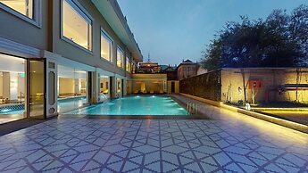 Radisson Collection Hotel & Spa, Riverfront Srinagar