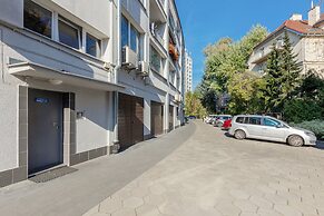 Apartment in the City Centre by Renters