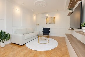 Apartment in the City Centre by Renters