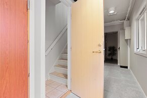 Enter Amalie Apartment Hotel