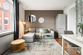 Enter Amalie Apartment Hotel