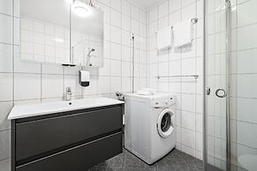 Enter Amalie Apartment Hotel