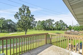 Tranquil Treehouse Loft - Golf Course Views