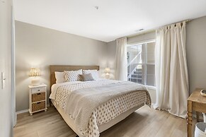 Table Rock Cottage Tranquil 2 BDR Condo 5 Min to Table Rock Lake!