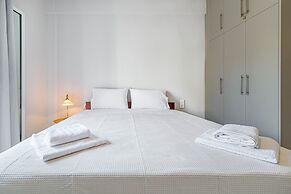 Alex Home by Corfuescapes