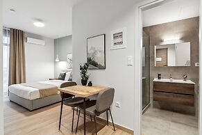 limehome Athens Solonos City Center