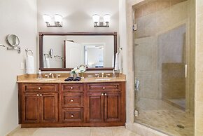 Villa at the Hills - A Grand Branson Vacation! 4 BDR Golf Resort Villa