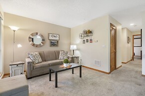 The Cozy Place - Pointe Royale Condo Perfect for Couples!