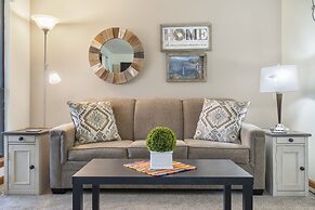 The Cozy Place - Pointe Royale Condo Perfect for Couples!